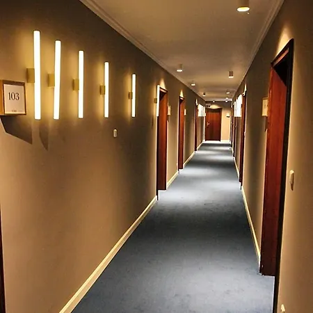 Tari Hotel 3*