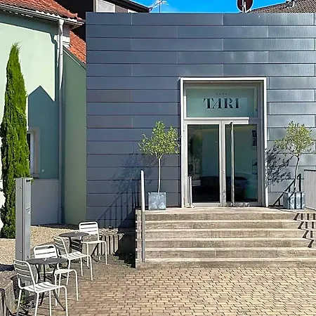 Tari Hotel Höchberg